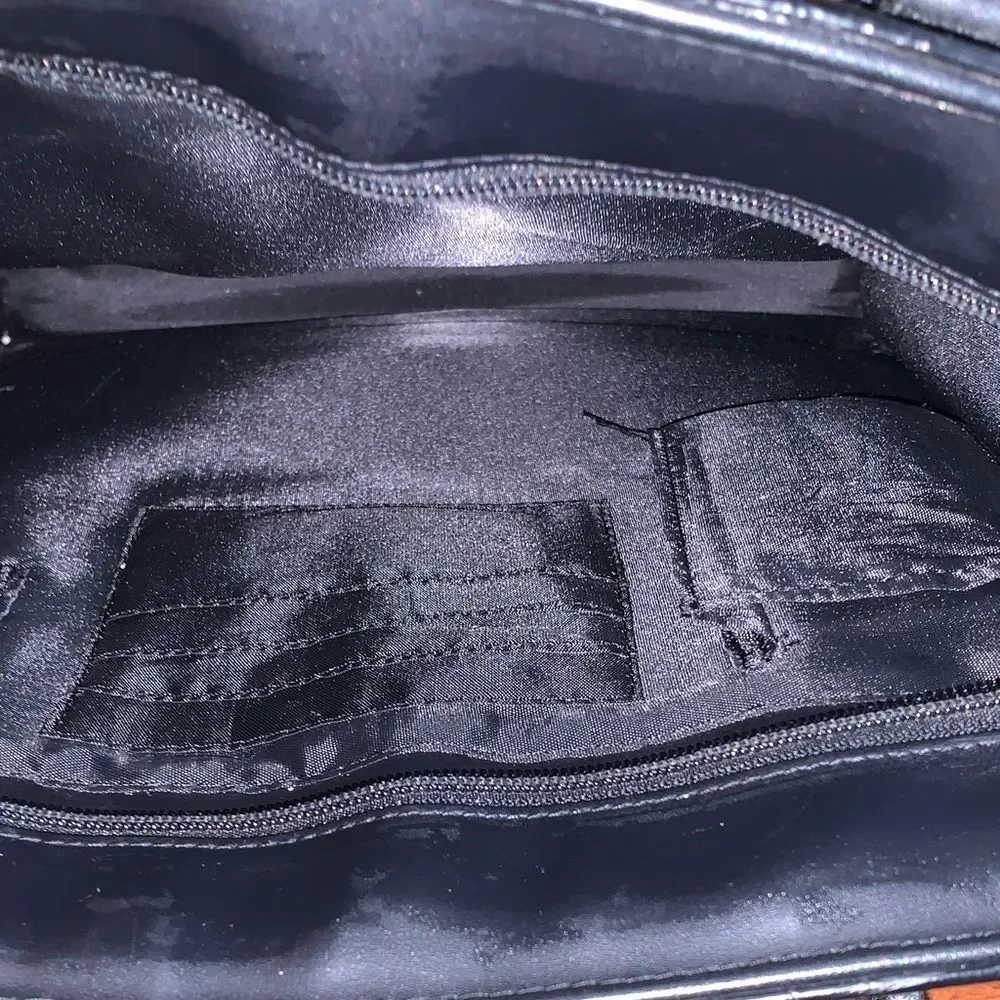 Targus Elegant Black Crocodile-Embossed 16x12in leather Tote Bag
